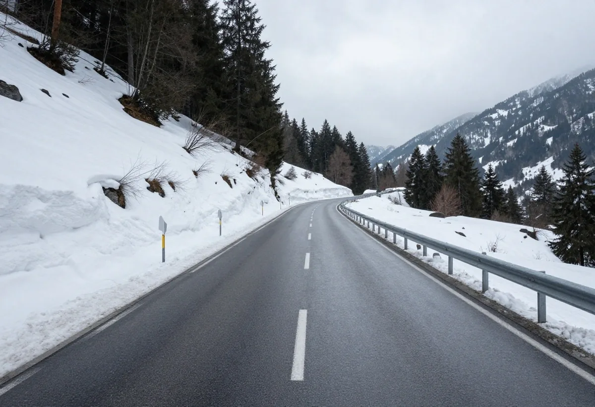 Alpine pass roadway prepared for chained transit